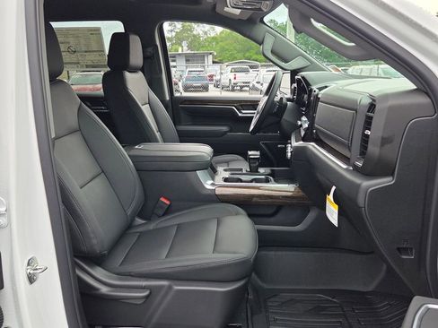 New 2026 GMC Sierra 1500 Elevation w/ Elevation Premium Package AWD/4WD image 13