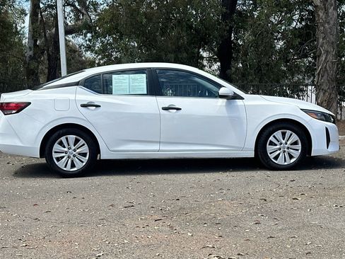 Used 2025 Nissan Sentra S FWD image 3