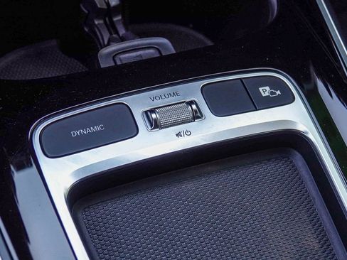 Certified 2024 Mercedes-Benz EQB 300 4MATIC image 22