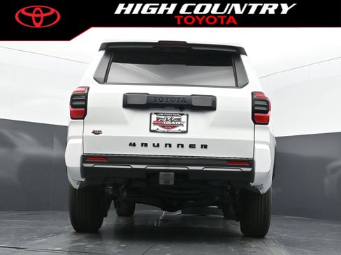 New 2026 Toyota 4Runner SR5 AWD/4WD image 39