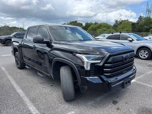Used 2022 Toyota Tundra SR5 RWD image 2