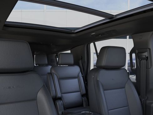 New 2026 GMC Yukon Denali w/ Sun & Power Step Package image 25