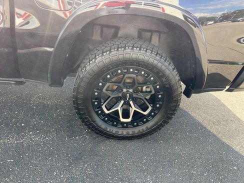 Used 2022 RAM 1500 Limited w/ (RED) Edition AWD/4WD image 5