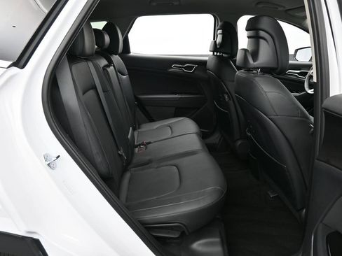 Used 2024 Kia Sportage EX AWD/4WD image 31