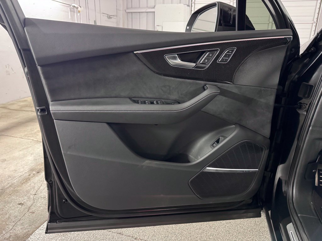 Used 2024 Audi SQ7 Premium Plus AWD/4WD image 38