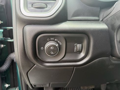 Used 2022 RAM 3500 Big Horn w/ Level A Equipment Group AWD/4WD image 25