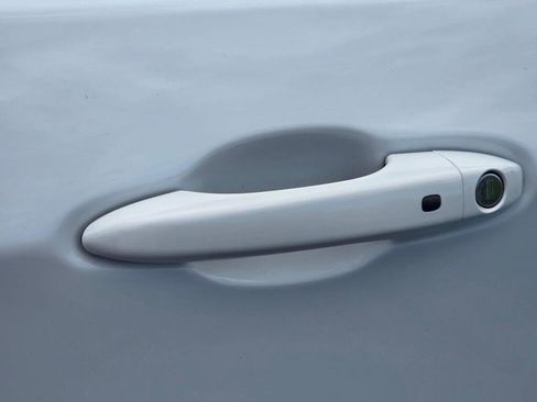 Used 2024 Jeep Compass Limited image 15