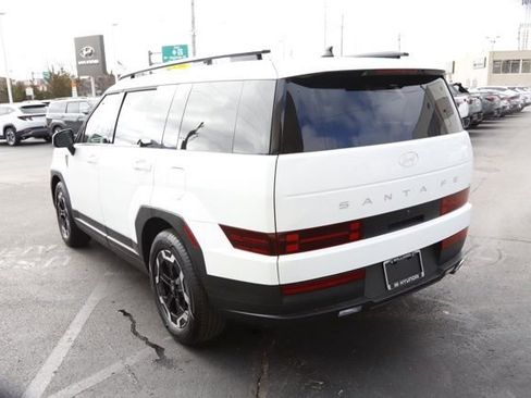 Used 2025 Hyundai Santa Fe SEL AWD/4WD image 5