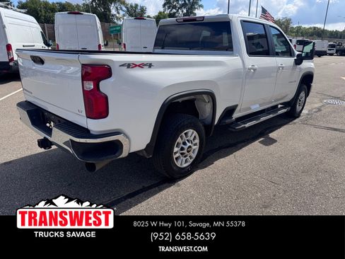 Used 2024 Chevrolet Silverado 2500 LT image 5