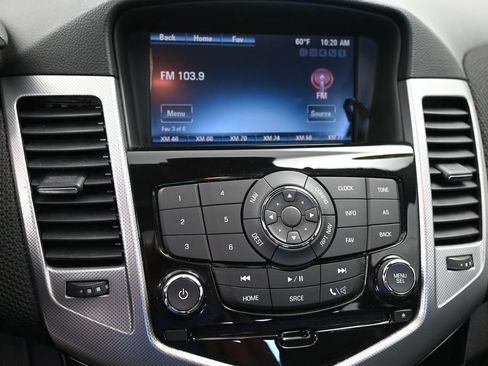 Used 2013 Chevrolet Cruze LTZ FWD image 31