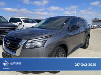 Used 2024 Nissan Pathfinder S video 1