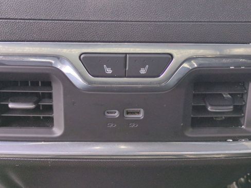 Certified 2025 GMC Sierra 1500 Denali w/ Denali Reserve Package AWD/4WD image 36