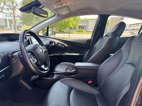 Used 2022 Toyota Prius Prime Limited FWD image 14