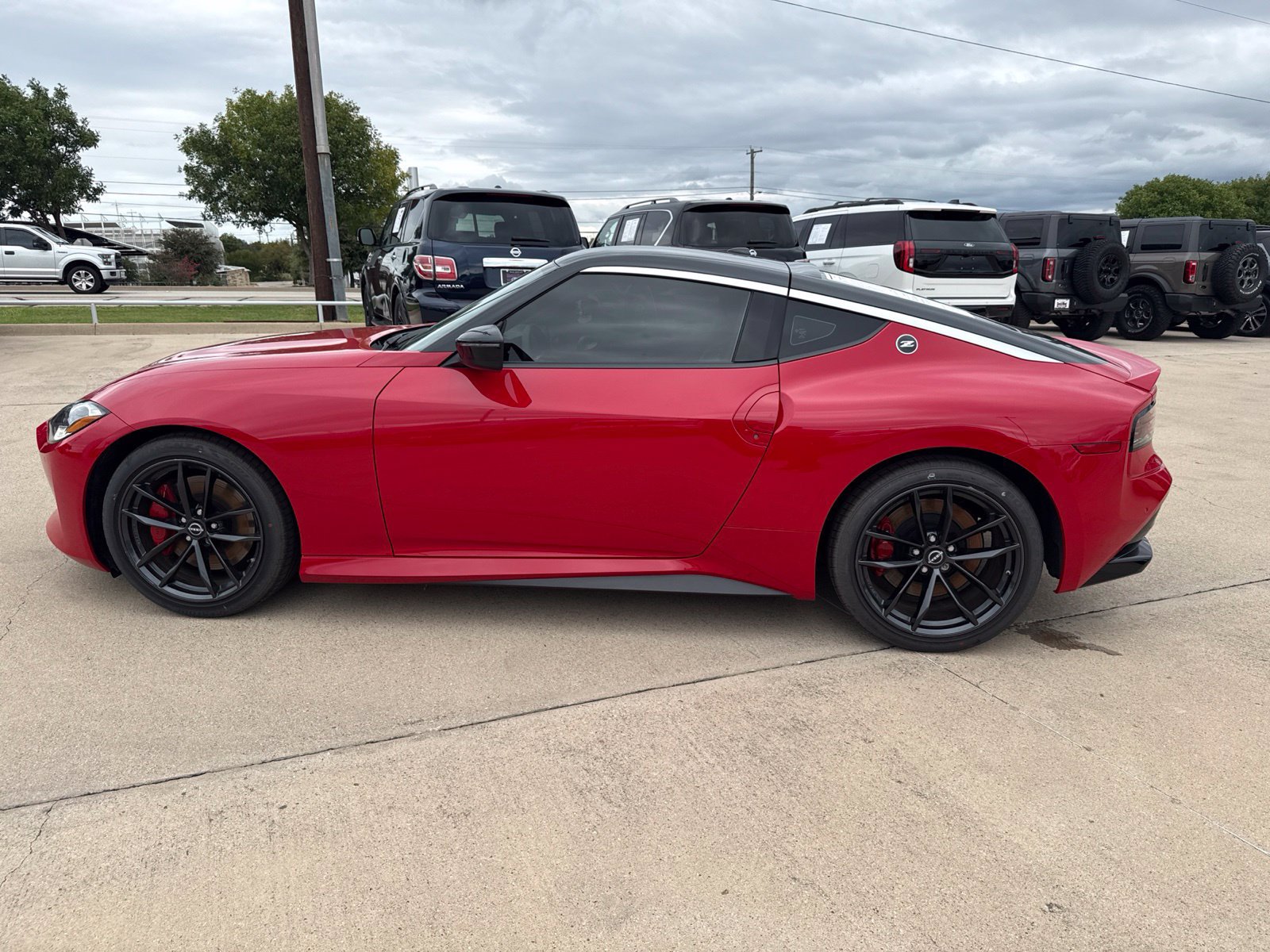 Used 2025 Nissan Z Performance w/ Floor Mat Package RWD image 8