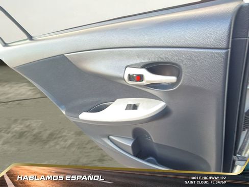 Used 2013 Toyota Corolla LE image 24