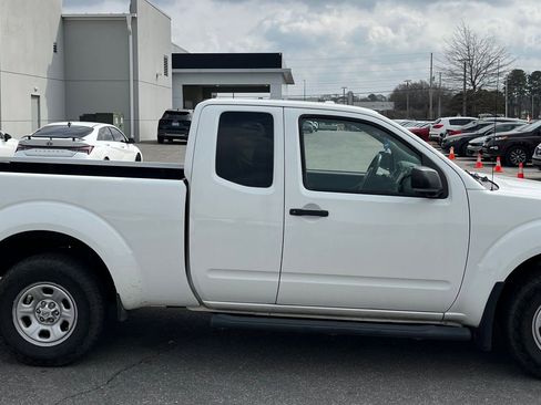 Used 2019 Nissan Frontier S image 10