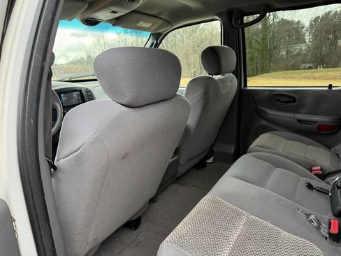 Used 2003 Ford F150 XLT image 12