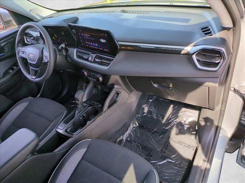 Used 2025 Chevrolet TrailBlazer LT image 19