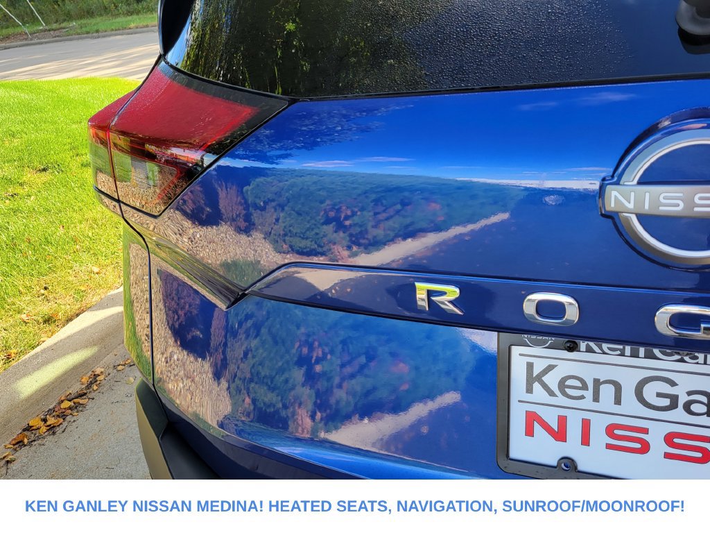 Used 2023 Nissan Rogue SL w/ SL Premium Package AWD/4WD image 16