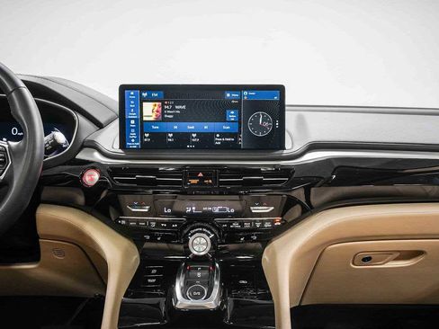 Used 2025 Acura MDX FWD w/ Technology Package image 15