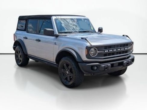 Used 2023 Ford Bronco Black Diamond AWD/4WD image 3