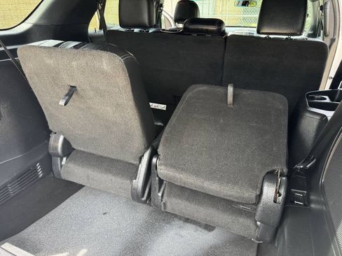Used 2016 Ford Explorer Limited w/ Equipment Group 301A FWD image 23