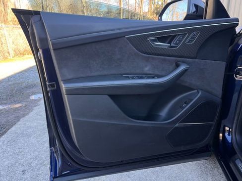 Used 2022 Audi RS Q8 image 12