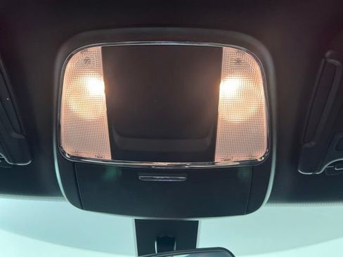 Used 2023 Dodge Charger SXT RWD image 35