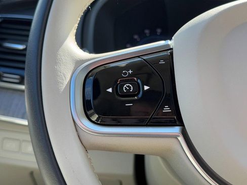 Certified 2024 Volvo XC90 T8 Ultimate w/ Protection Package Premier image 19