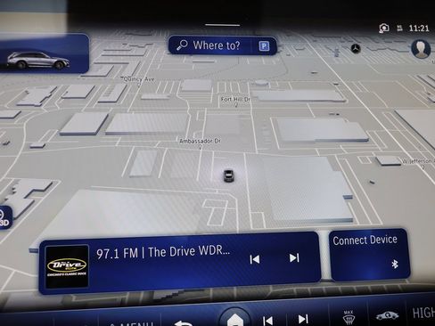 Used 2025 Mercedes-Benz E 450 4MATIC All-Terrain Wagon image 11