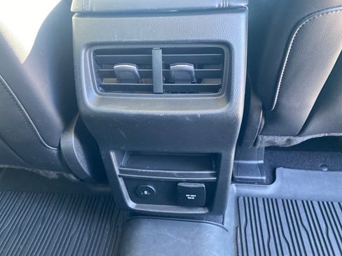 Used 2024 Ford Edge SEL w/ Convenience Package image 21