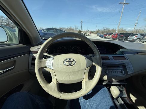 Used 2008 Toyota Avalon XLS image 25