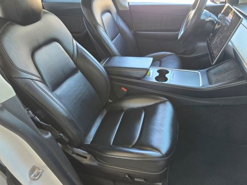 Used 2021 Tesla Model Y Performance image 29