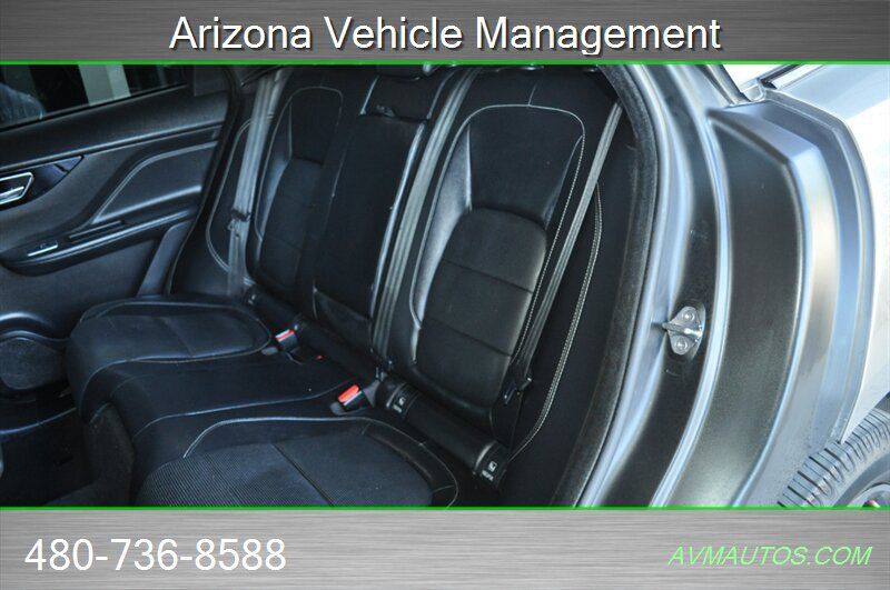 Used 2020 Jaguar F-PACE S AWD/4WD image 22