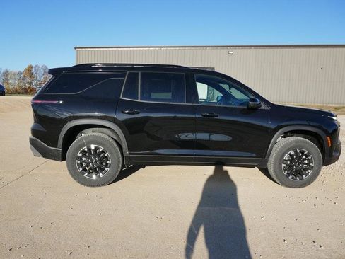 New 2026 Chevrolet Traverse Z71 image 2