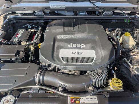 Used 2015 Jeep Wrangler Sport w/ Quick Order Package 24S image 15