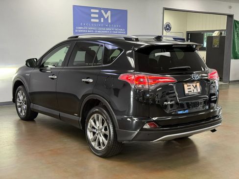 Used 2017 Toyota RAV4 Limited w/ Carpet Mat Package AWD/4WD image 5