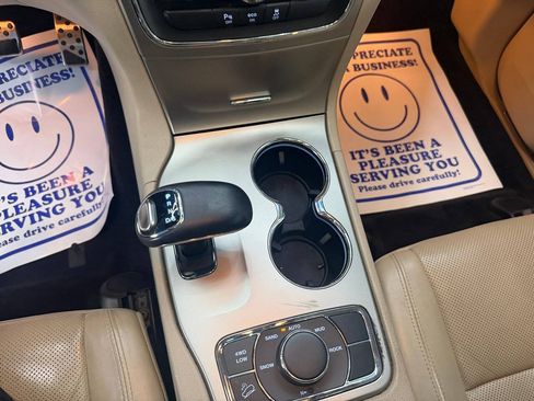 Used 2015 Jeep Grand Cherokee Limited w/ Luxury Group II AWD/4WD image 25