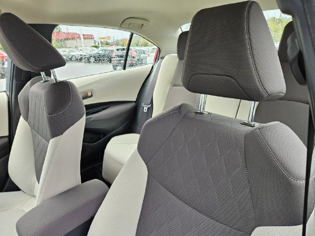Used 2022 Toyota Corolla LE FWD image 17