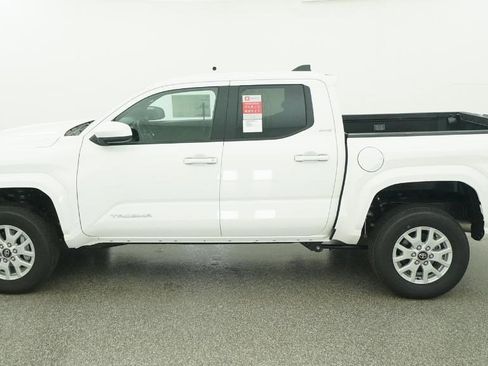 New 2026 Toyota Tacoma SR5 RWD image 16