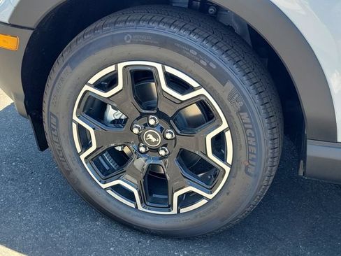 New 2026 Ford Bronco Sport Outer Banks w/ Outer Banks Tech Package+ AWD/4WD image 7