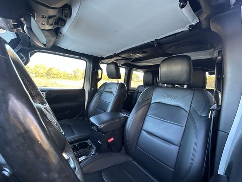 Used 2019 Jeep Wrangler Unlimited Moab w/ Quick Order Package 24M Moab image 16