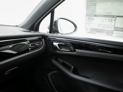 New 2026 Porsche Macan Turbo image 24