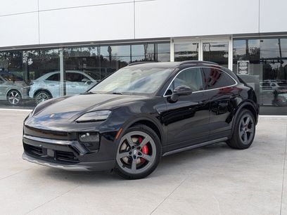 New 2025 Porsche Macan 4S Electric