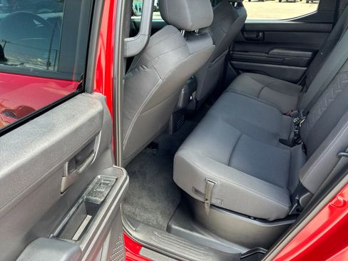 Used 2026 Toyota Tacoma SR5 AWD/4WD image 14