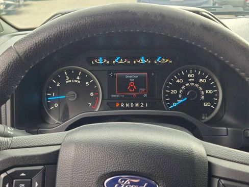 Used 2015 Ford F150 XLT w/ Equipment Group 302A Luxury image 42