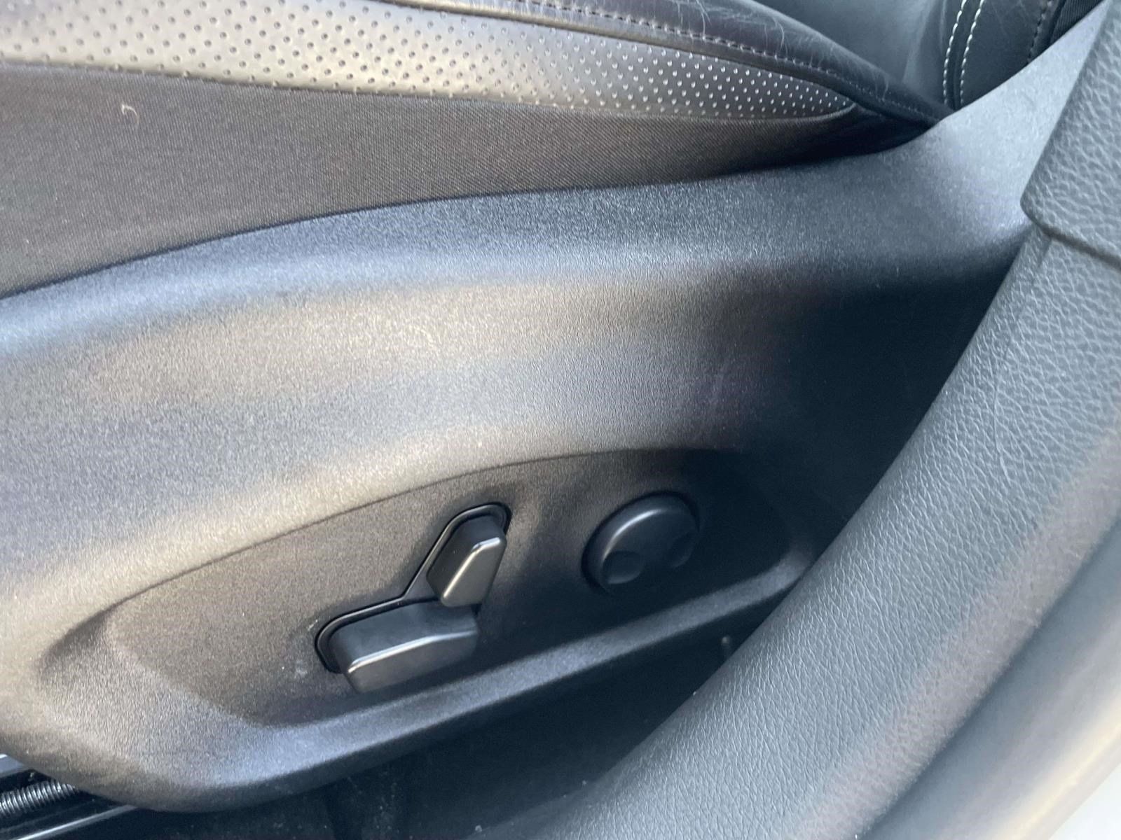 Used 2023 Jeep Renegade Limited AWD/4WD image 14
