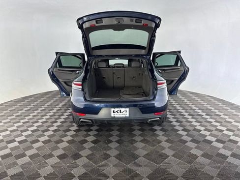 Used 2020 Porsche Macan AWD/4WD image 17