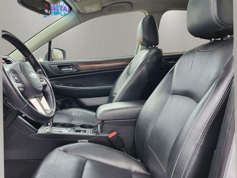 Used 2016 Subaru Outback 2.5i Limited AWD/4WD image 9