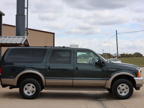 Used 2000 Ford Excursion Limited image 2